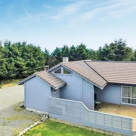 5 Bedroom Lovely In Kleppe Hébergement de vacances *